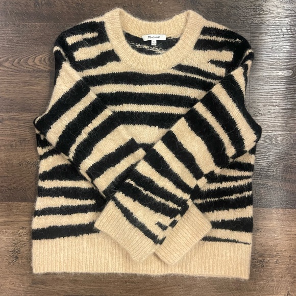 Madewell Pullover Sweater in Tiger Stripe - Picture 6 of 10